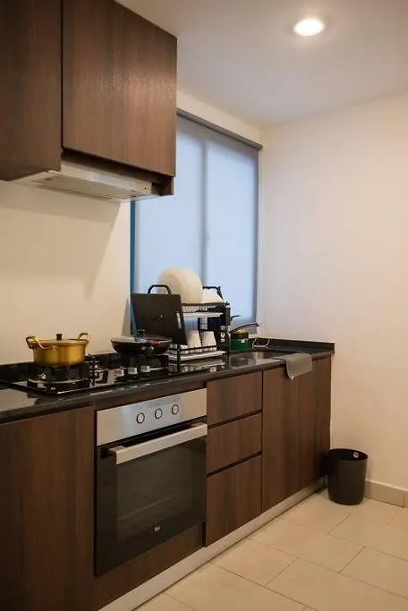 Family Seaview Suite With 3 Rooms By The Only Bnb Tanjung Tokong